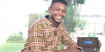 Learn about a home device for kidney patients’ tests, and what did its inventor say to the govrnment?